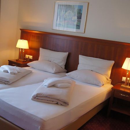 Hotel Hanseatischer Hof Любек Екстер'єр фото