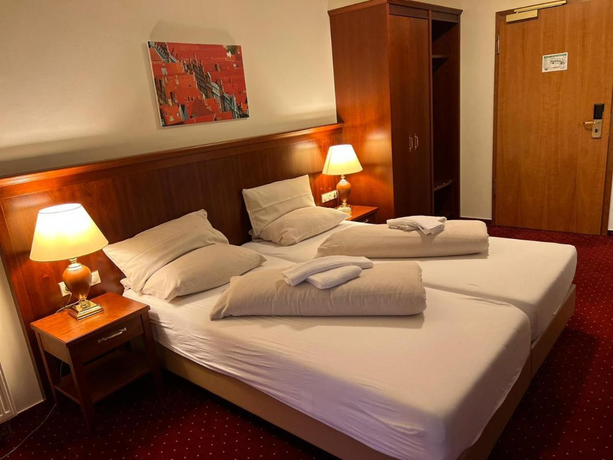 Hotel Hanseatischer Hof Любек Екстер'єр фото