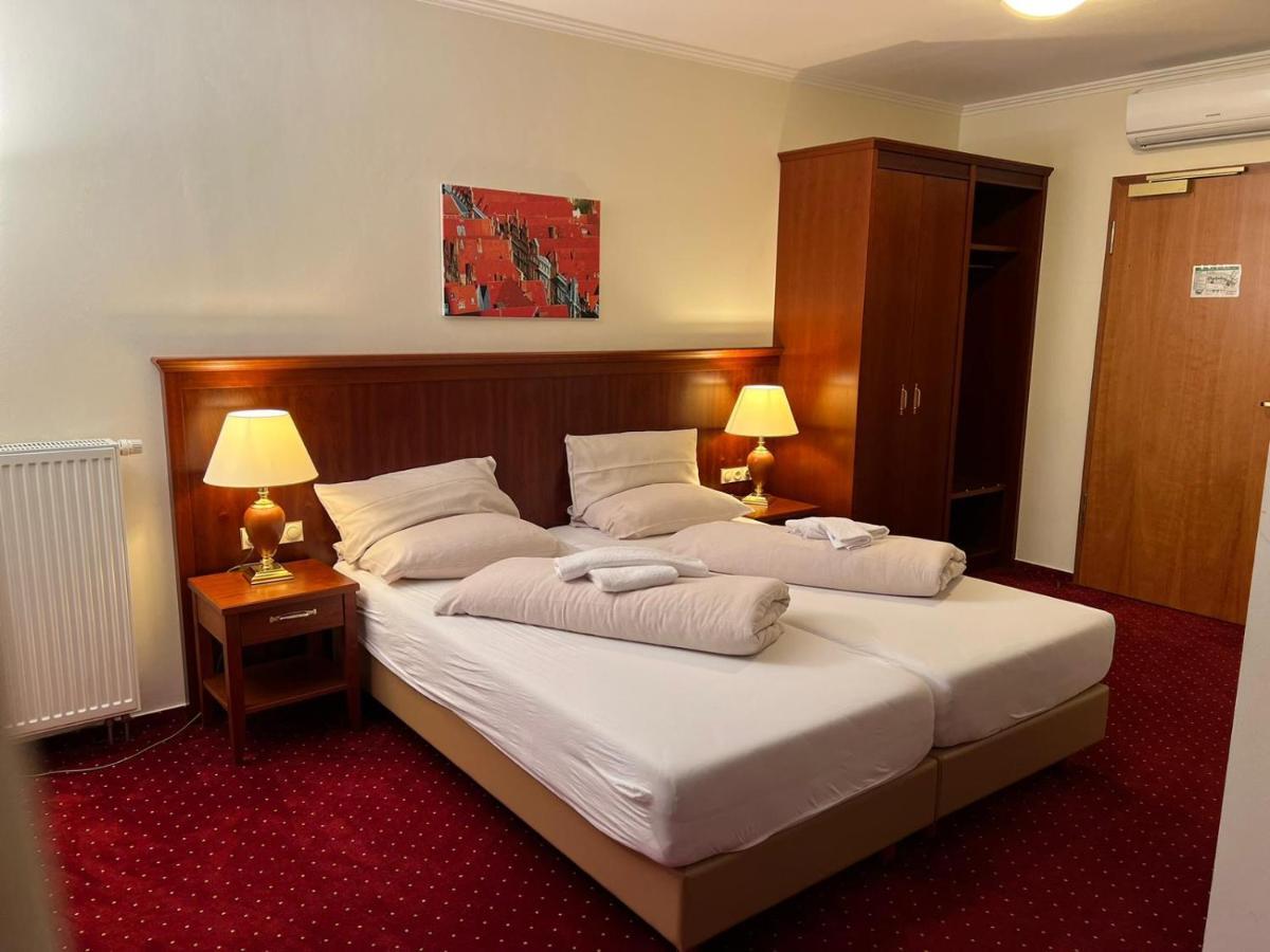 Hotel Hanseatischer Hof Любек Екстер'єр фото