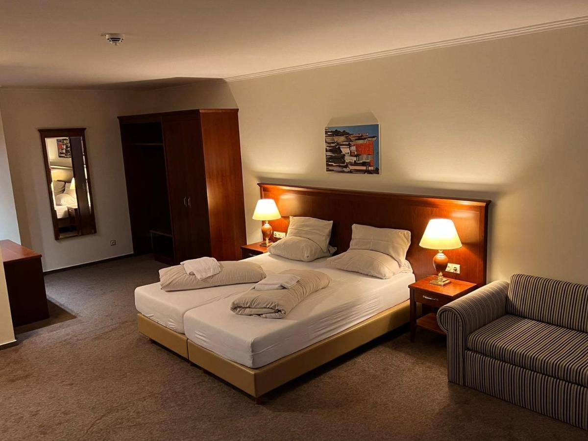 Hotel Hanseatischer Hof Любек Екстер'єр фото