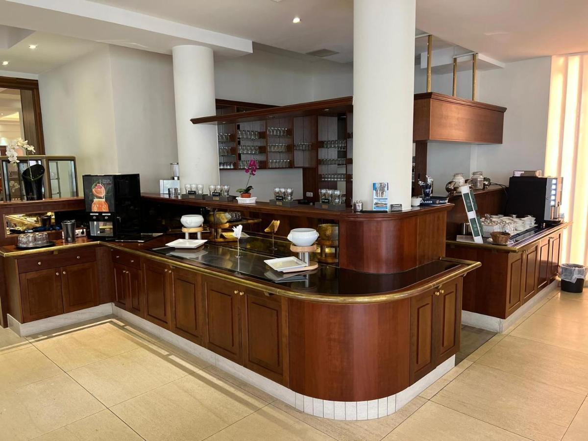 Hotel Hanseatischer Hof Любек Екстер'єр фото
